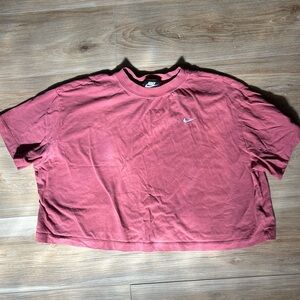 Nike Women's Rose Short Sleeve Tee